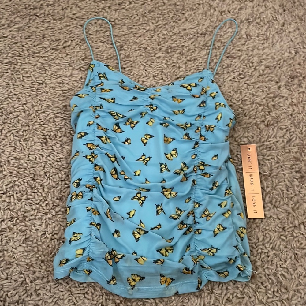 Almost Famous butterfly top